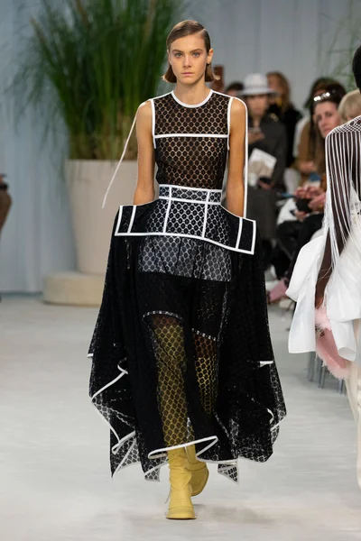 Look 42